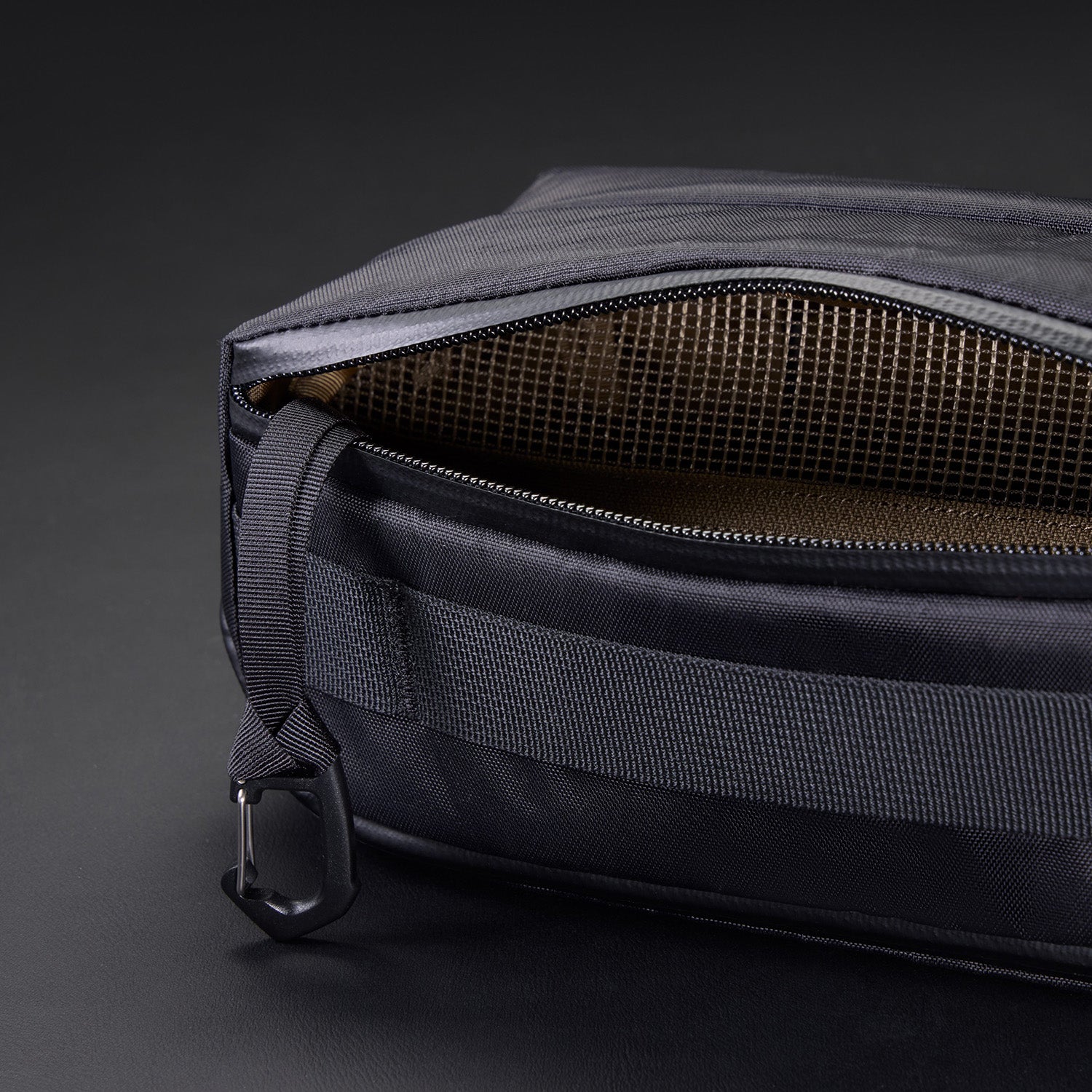Evergoods Civic Access Pouch 2L - X-Pac – Packsmart