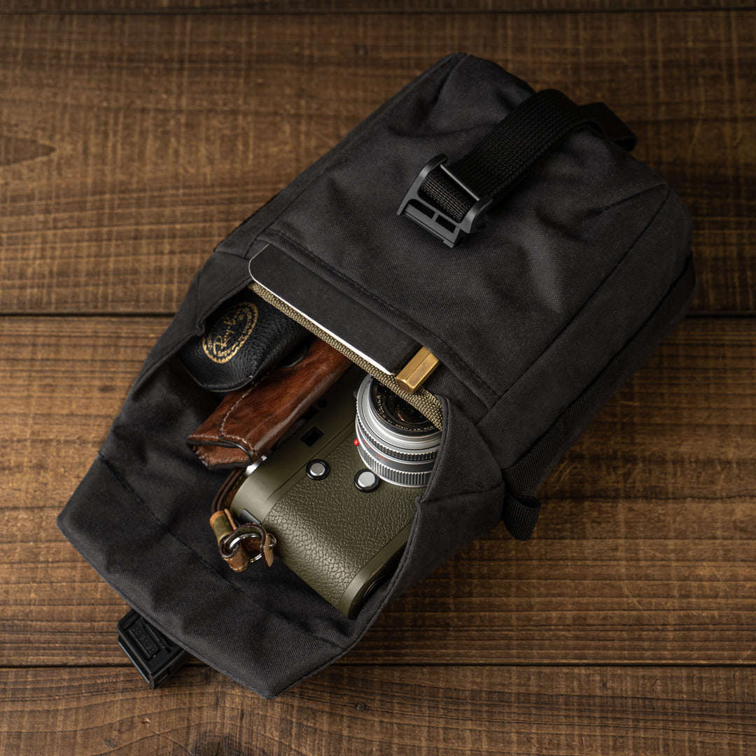 "Pilot" Travel Camera Bag 2L Upgraded - Black Canvas